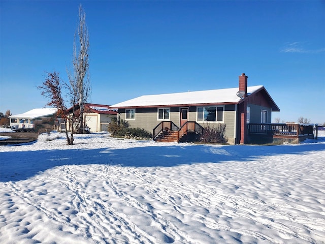 single story home featuring a garage