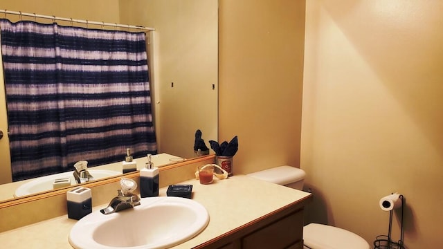 1996/1998 Greatview Ave, Kalispell, MT 59901 - bathroom with vanity and a shower with curtain