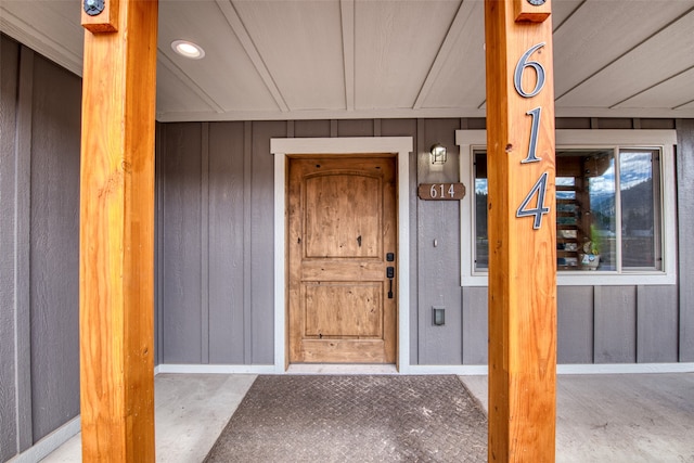 view of entrance to property