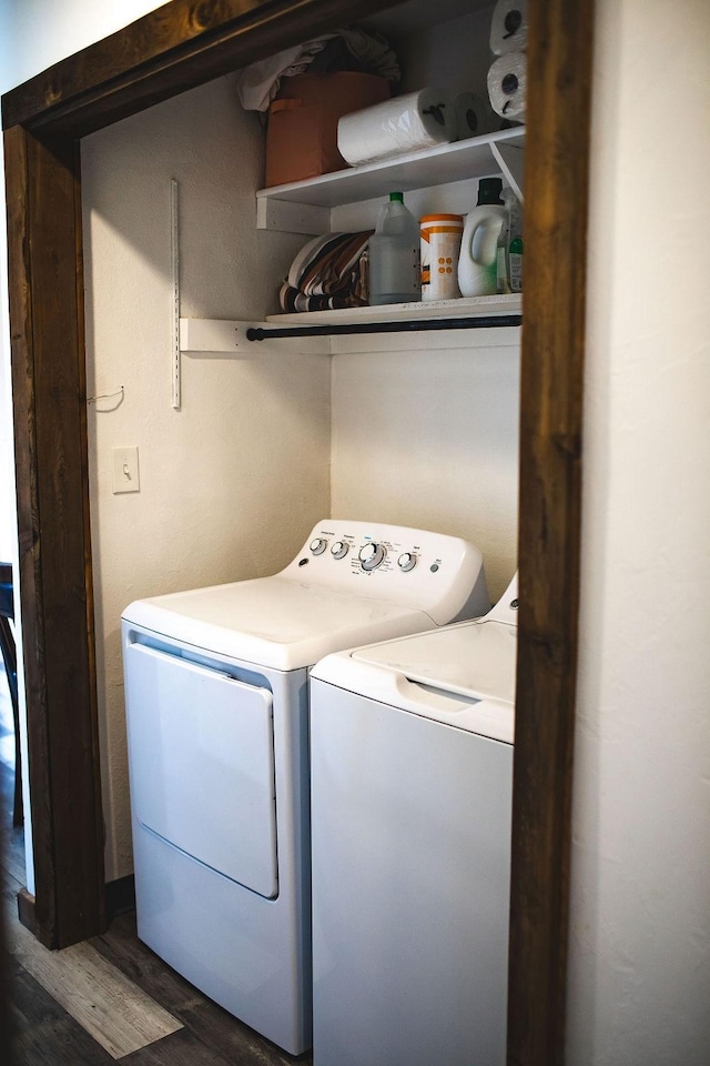 405 S Cherry St, Townsend, MT 59644 - laundry room with washing machine and dryer and wood finished floors