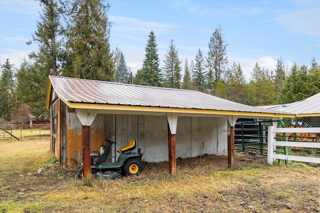 view of outbuilding