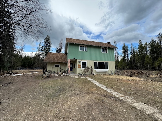 view of front of property