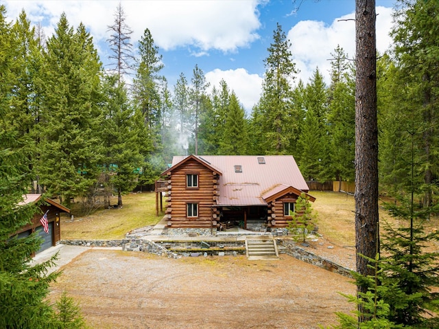 view of front of house featuring a garage