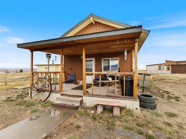 exterior space featuring a porch