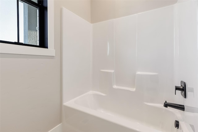 1052 Foxtail Dr, Kalispell, MT 59901 - full bath featuring shower / tub combination