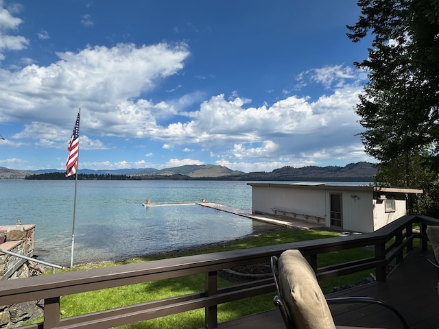 view of water feature featuring a mountain view