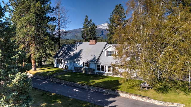 bird's eye view featuring a mountain view