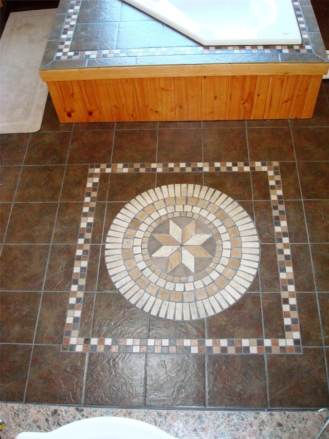 room details featuring tile floors