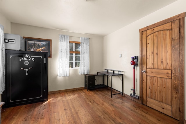 1200 Lost Creek Dr, Kalispell, MT 59901 - foyer entrance featuring wood finished floors and baseboards