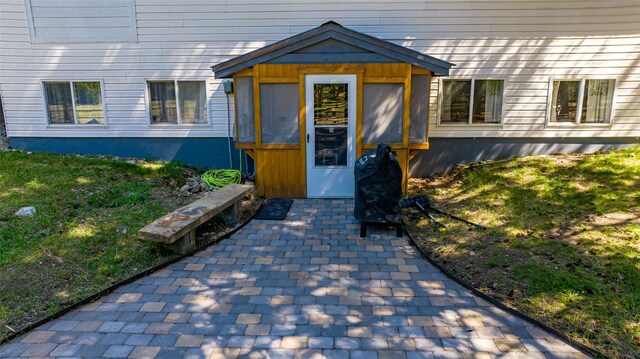 1200 Lost Creek Dr, Kalispell, MT 59901 - entrance to property featuring a lawn