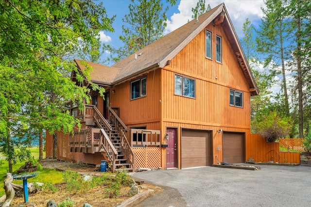 view of front of house featuring a garage