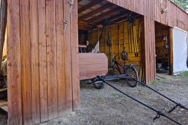 view of horse barn featuring an outdoor structure