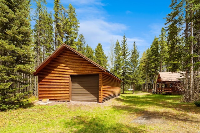 view of detached garage
