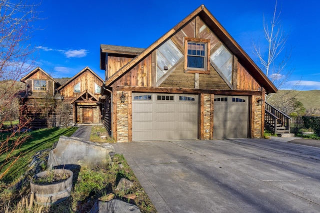 view of front of house featuring a garage