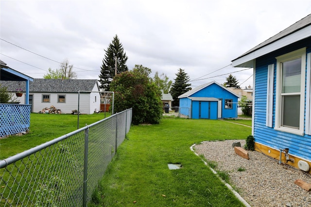 view of yard with a shed