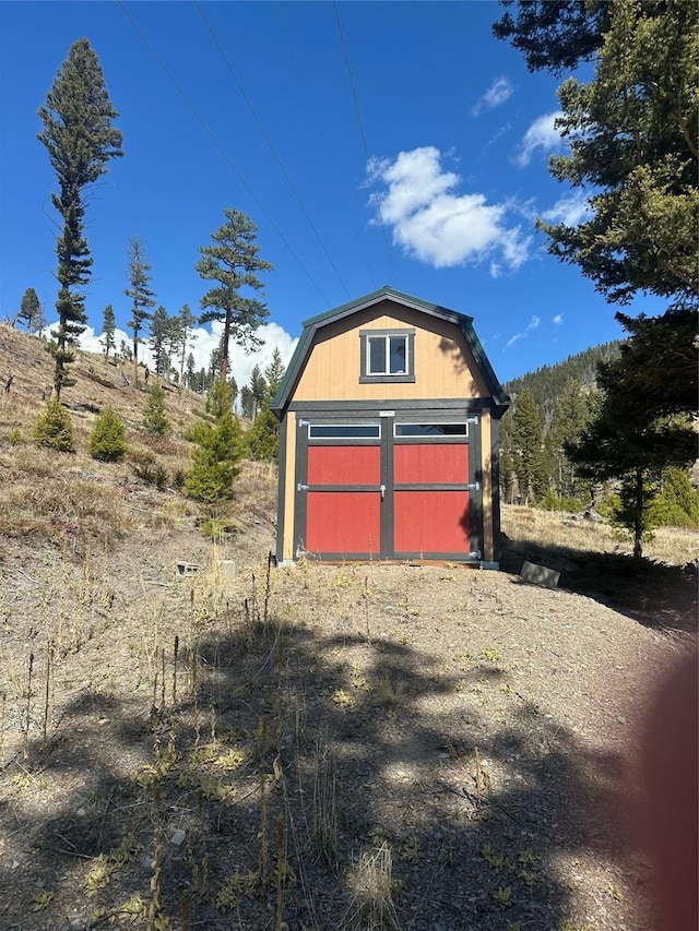 view of outbuilding