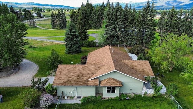 bird's eye view featuring a mountain view