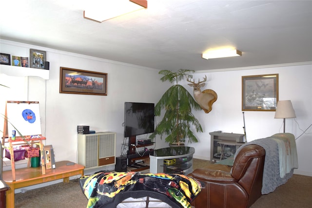 carpeted living room featuring crown molding