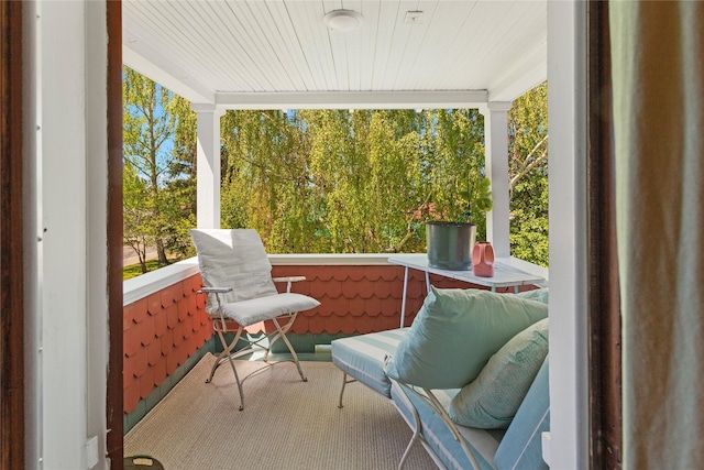 view of sunroom / solarium