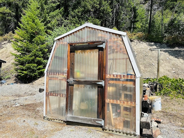 view of outdoor structure