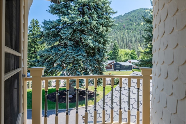 balcony featuring a mountain view