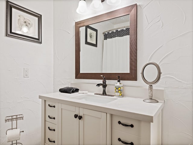 1915 E Broadway St, Missoula, MT 59802 - bathroom with vanity