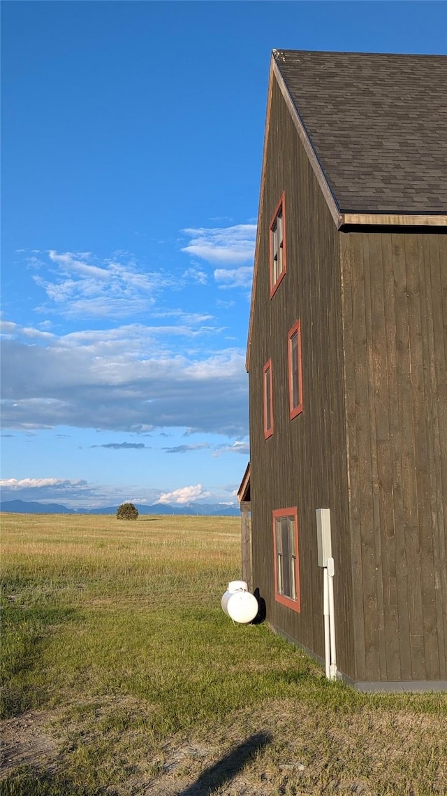 285 N Hill Rd, Kalispell, MT 59901 - exterior view of heating fuel tank