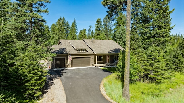 view of front facade featuring a garage