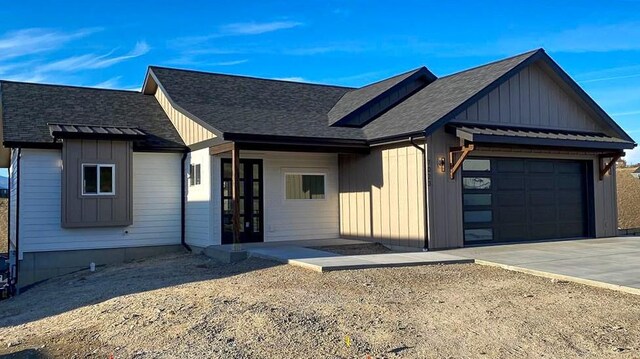 view of front facade with a garage