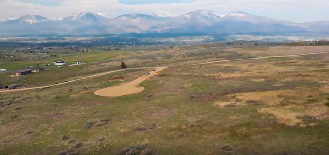 bird's eye view featuring a mountain view