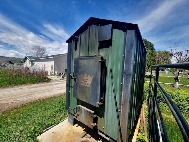 view of outdoor structure