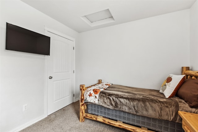 bedroom featuring carpet floors