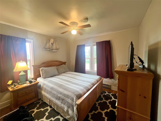 bedroom featuring ceiling fan