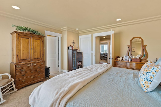 881 Lone Coyote Trl, Kalispell, MT 59901 - bedroom featuring recessed lighting, light colored carpet, and crown molding