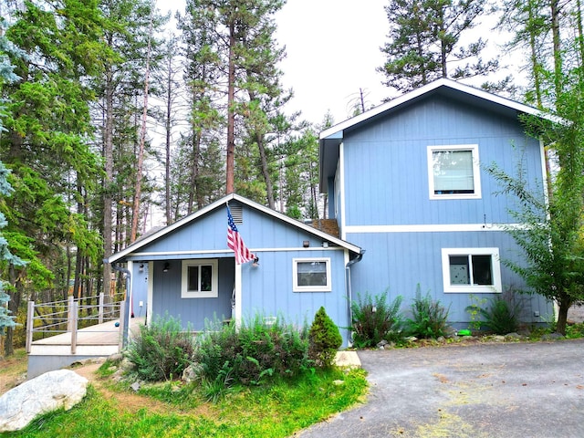 view of front of house