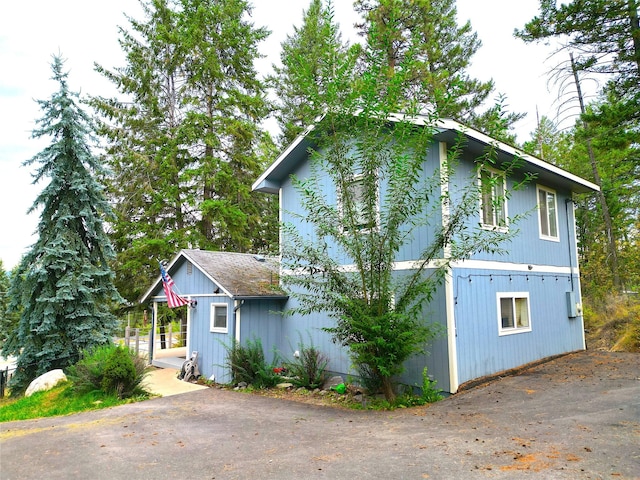 view of front of home