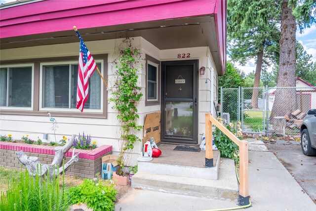822 W Balsam St, Libby, MT 59923 - entrance to property