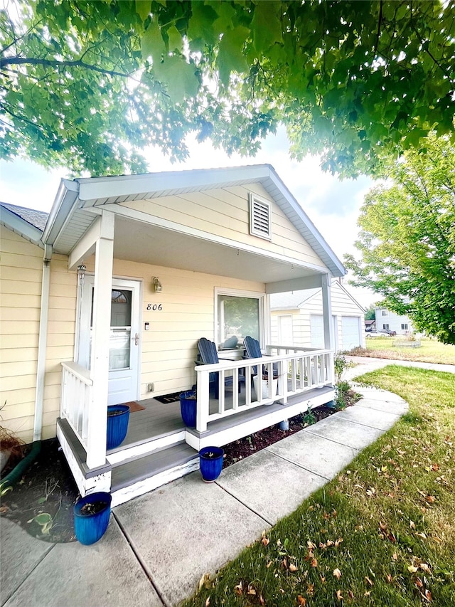 view of front of home featuring a porch