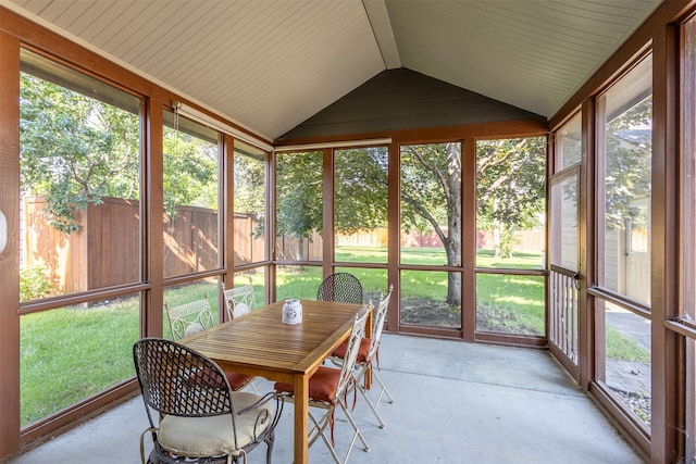 sunroom / solarium with vaulted ceiling