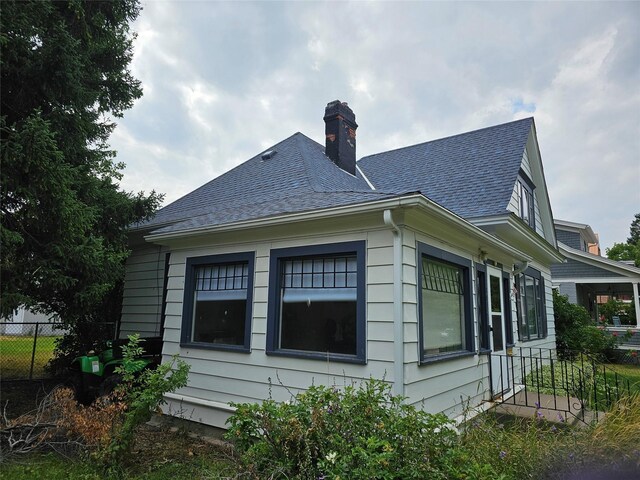 view of home's exterior