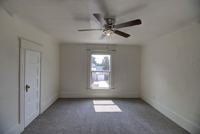 empty room featuring carpet