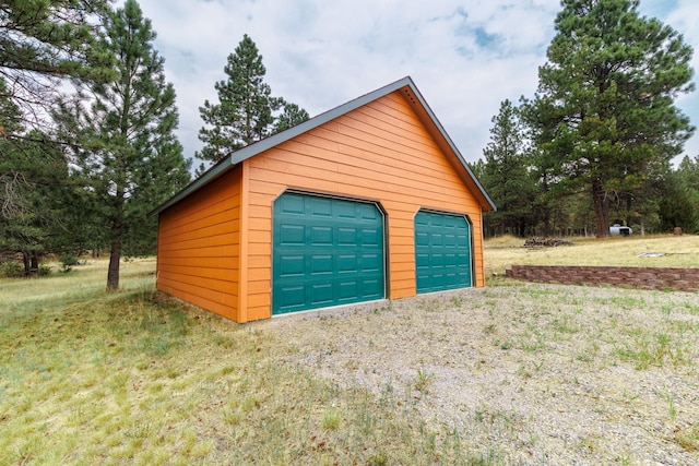 view of detached garage