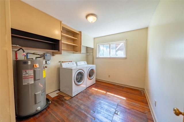 519 W 4th St, Libby, MT 59923 - laundry room featuring water heater, independent washer and dryer, and hardwood / wood-style floors