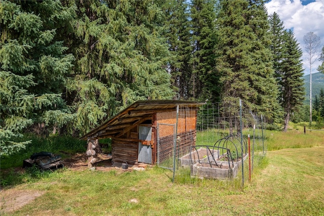 exterior details featuring a forest view