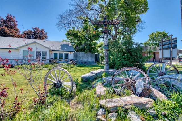 view of yard with fence