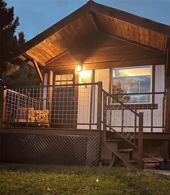 view of deck at dusk