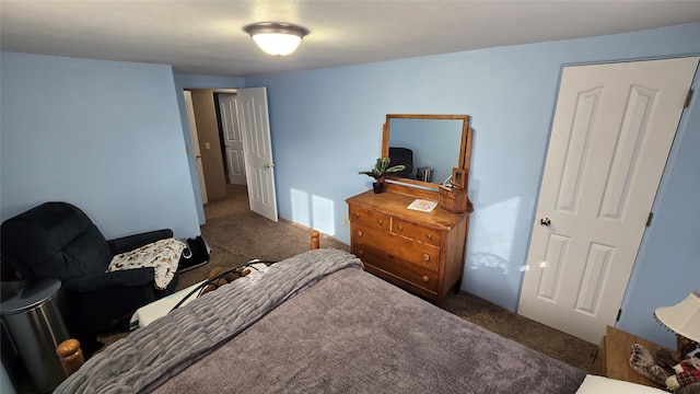 bedroom featuring carpet flooring