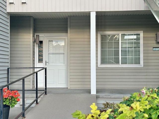 view of property entrance