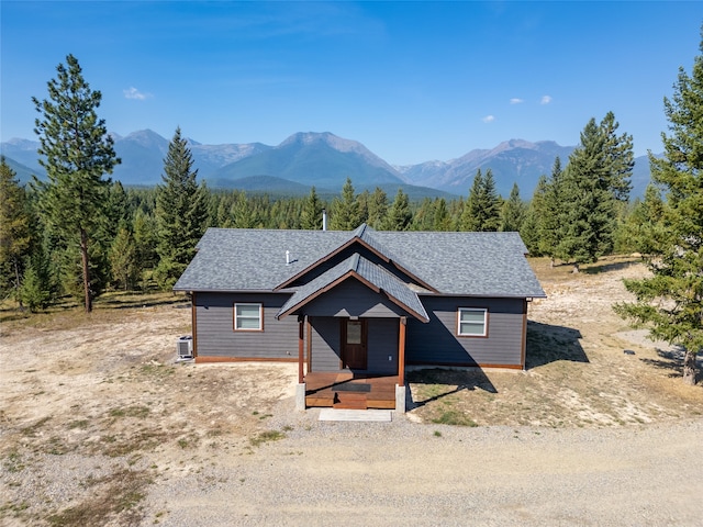 view of front of house with a mountain view