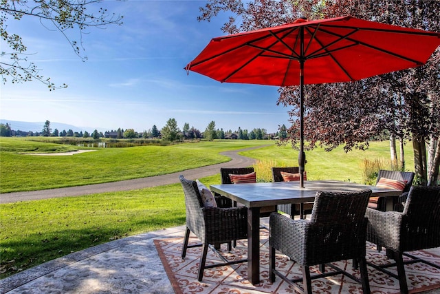 view of patio / terrace with outdoor dining space